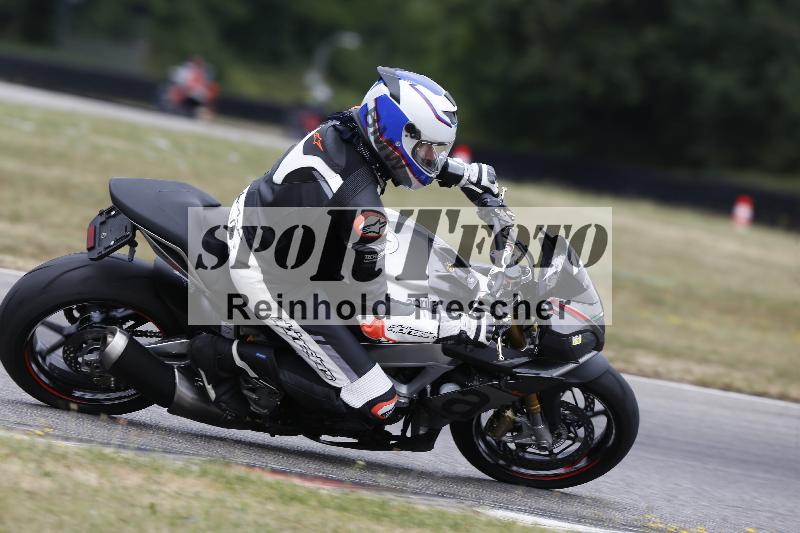 /32 07.07.2025 Plüss Moto Sport ADR/Einsteiger/backside